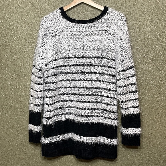CALVIN KLEIN Stripe Super Soft Sweater - Picture 3 of 8